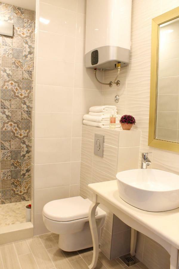 Luxury Split Apartment With View Buitenkant foto